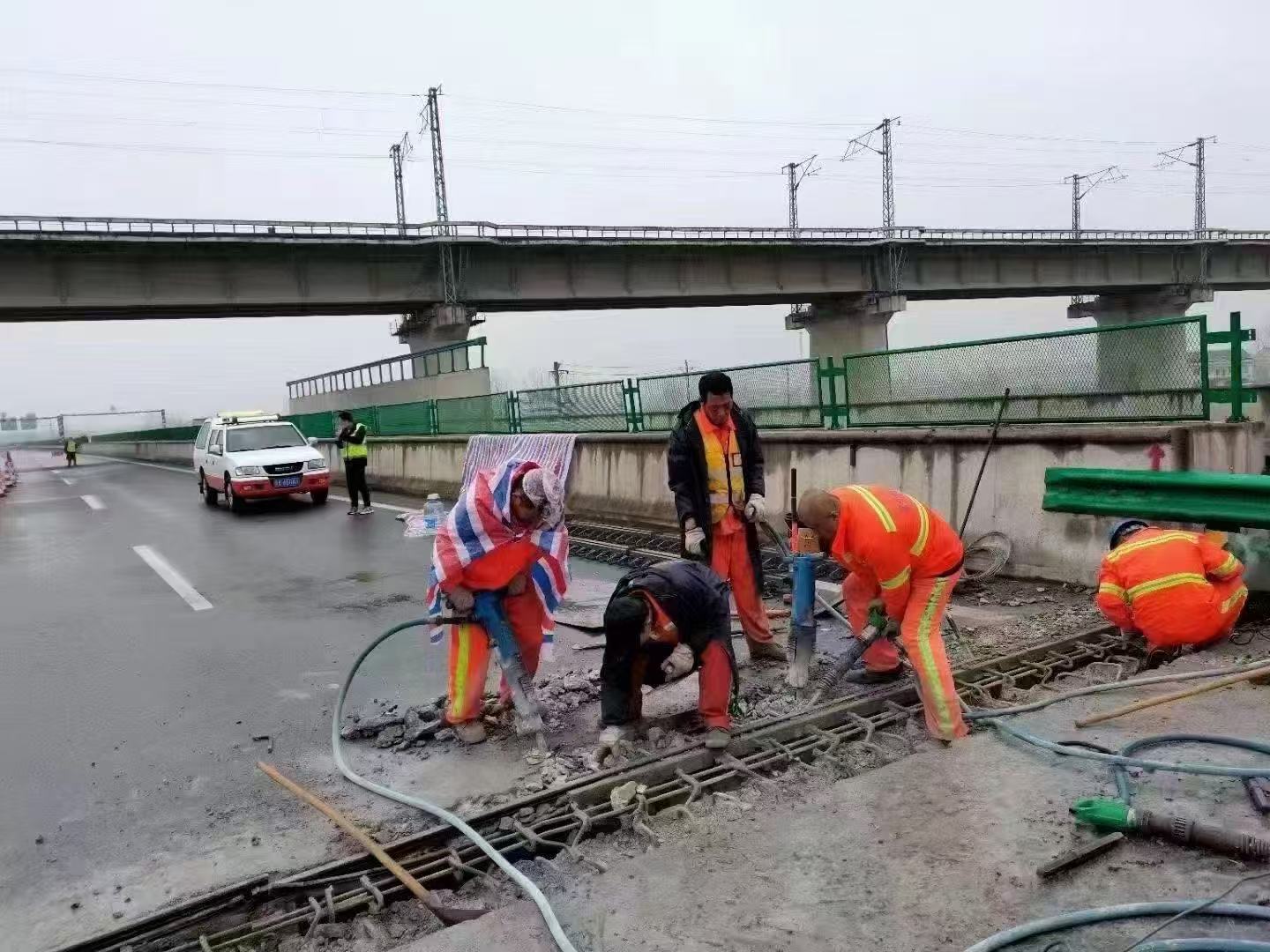 台江桥梁伸缩缝抢修料